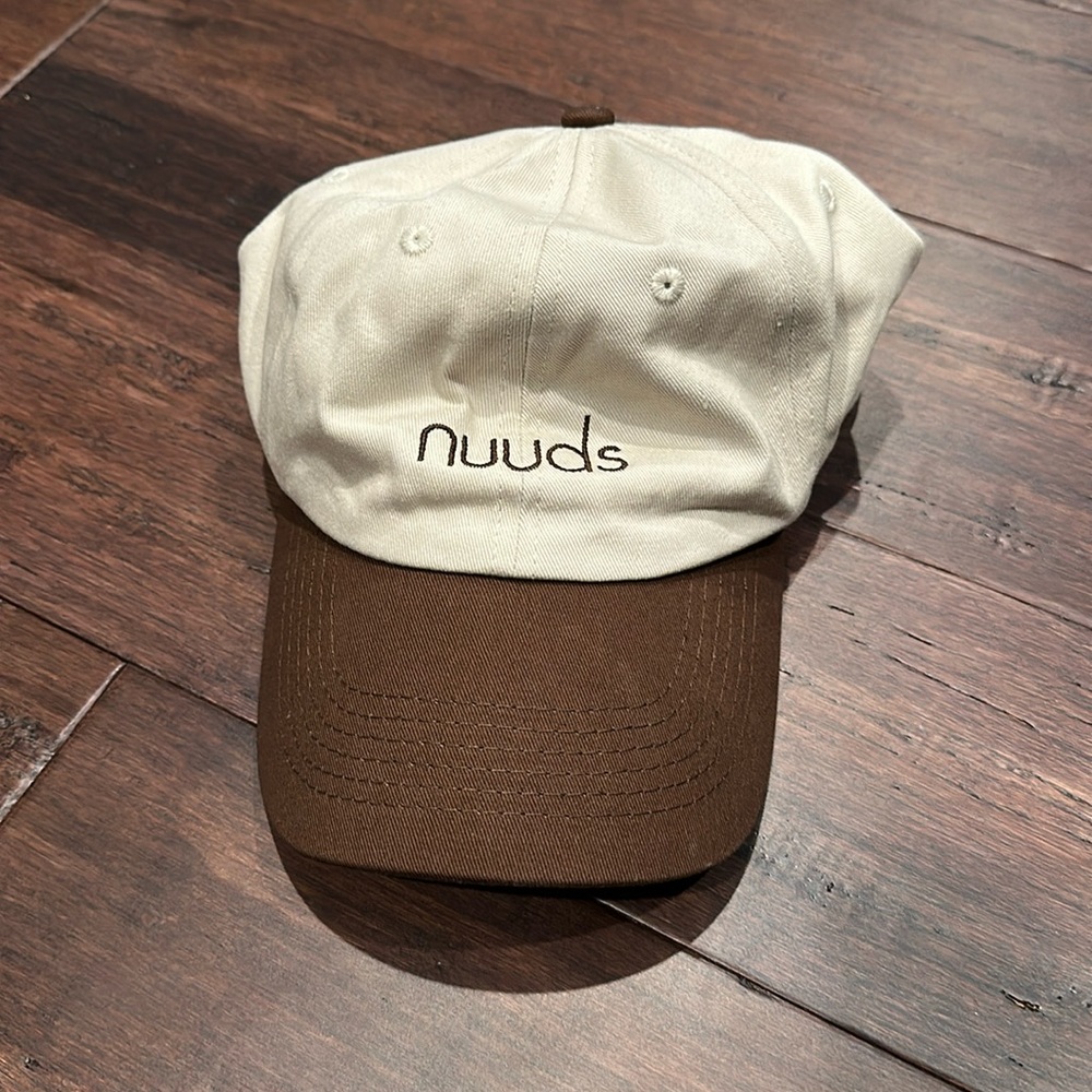 Nuuds dad hat
